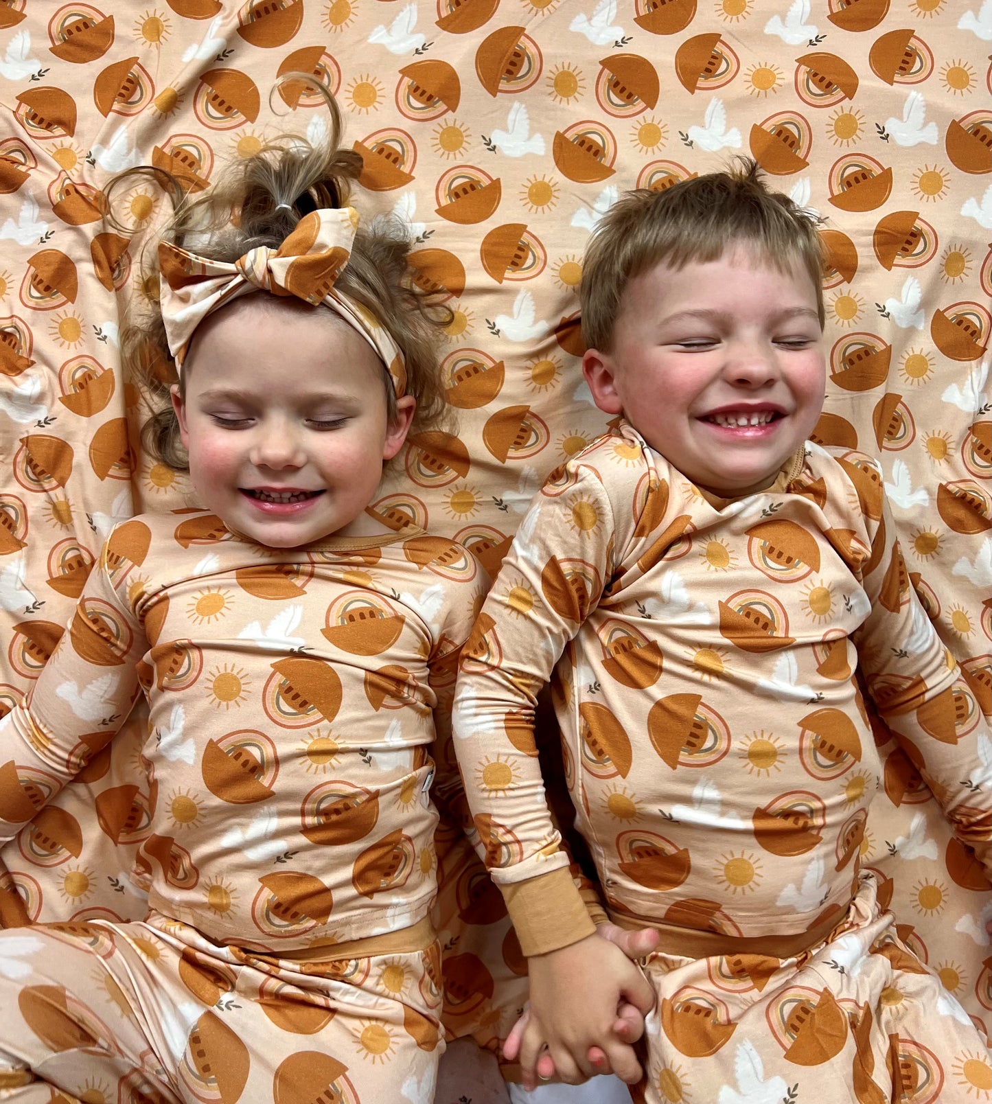 Neutral Noah Swaddle Set